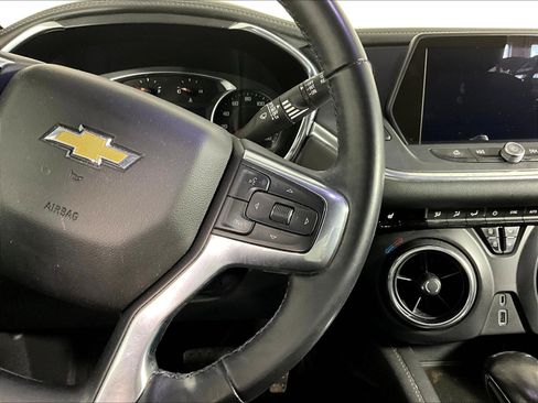 Used 2019 Chevrolet Blazer LT FWD image 12
