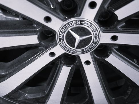 Used 2023 Mercedes-Benz GLA 250 4MATIC image 8