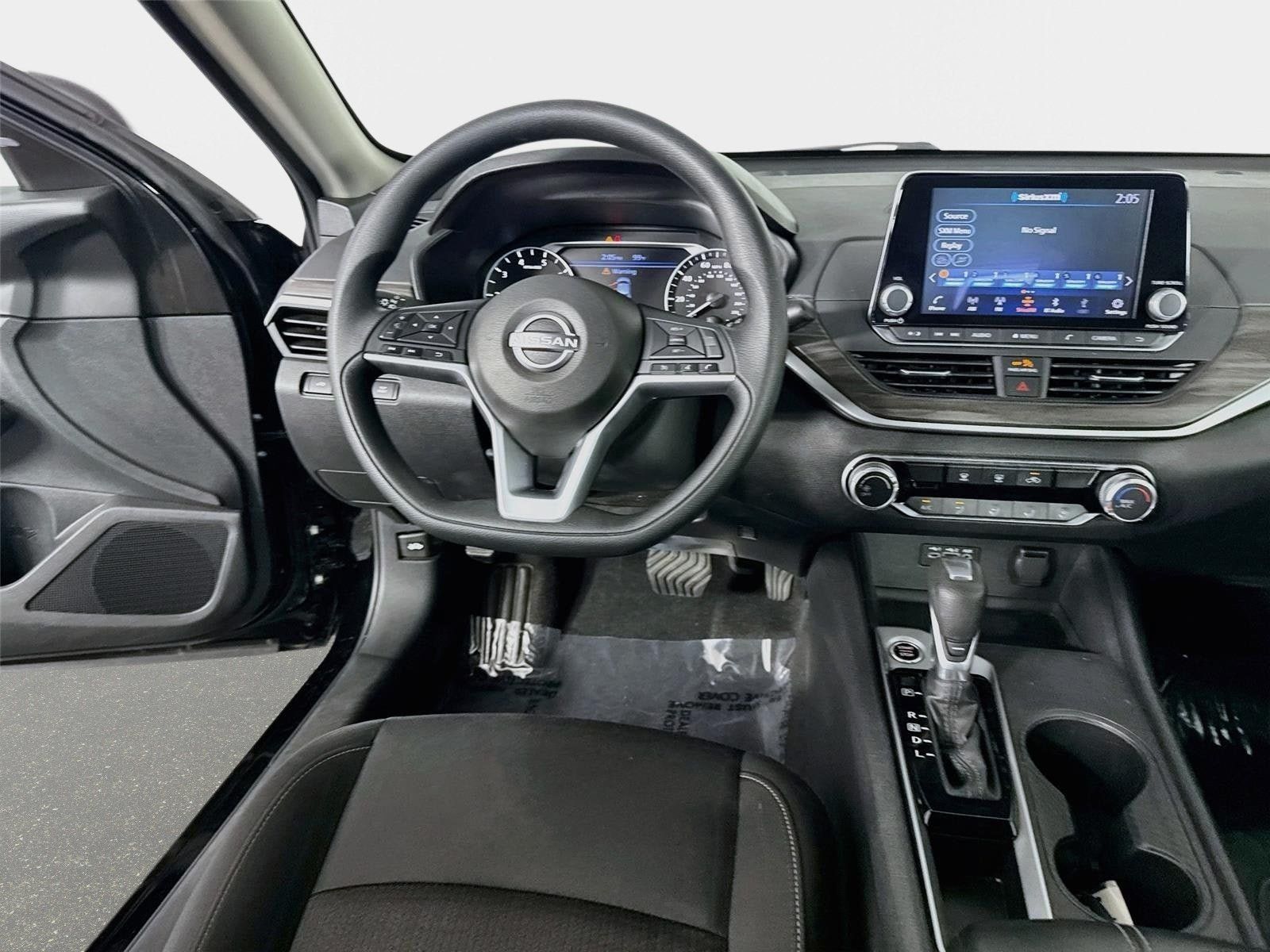 Certified 2025 Nissan Altima 2.5 SV FWD image 21