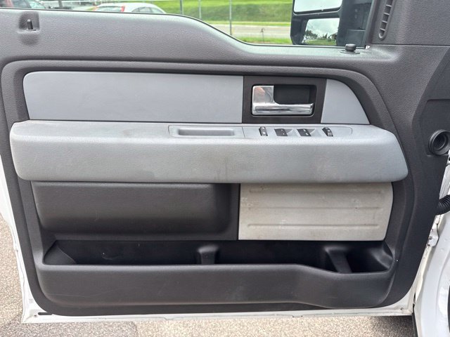 Used 2014 Ford F150 XLT w/ Equipment Group 302A Luxury AWD/4WD image 14