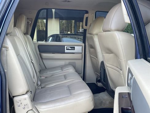 Used 2012 Ford Expedition EL XLT image 20
