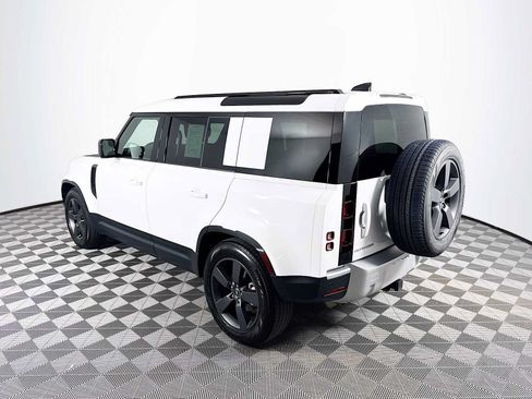 Used 2025 Land Rover Defender 110 S AWD/4WD image 7