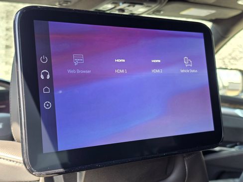 Used 2026 Cadillac Escalade ESV Platinum Sport w/ LPO, ONYX Package AWD/4WD image 7