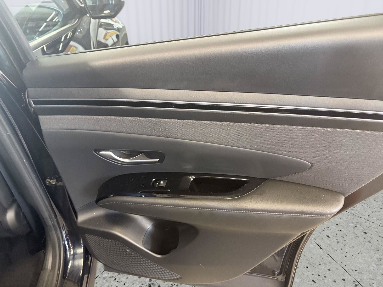 Used 2023 Hyundai Tucson SEL AWD/4WD image 17