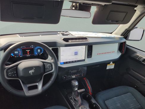New 2025 Ford Bronco Heritage Edition image 18