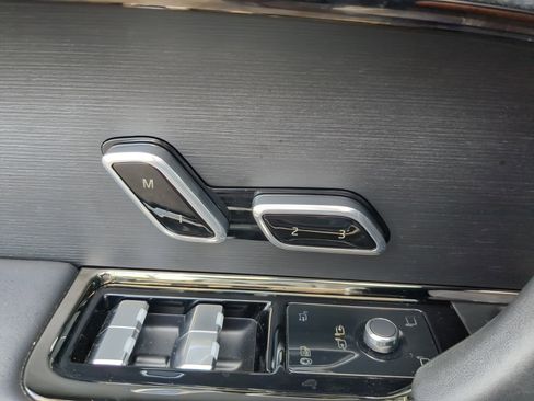 Used 2024 Land Rover Range Rover Sport Autobiography image 19