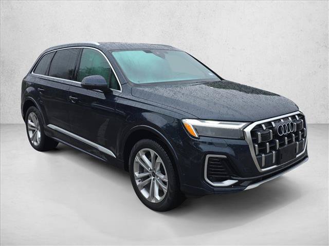 Used 2025 Audi Q7 2.0T Premium w/ Convenience Package AWD/4WD image 3