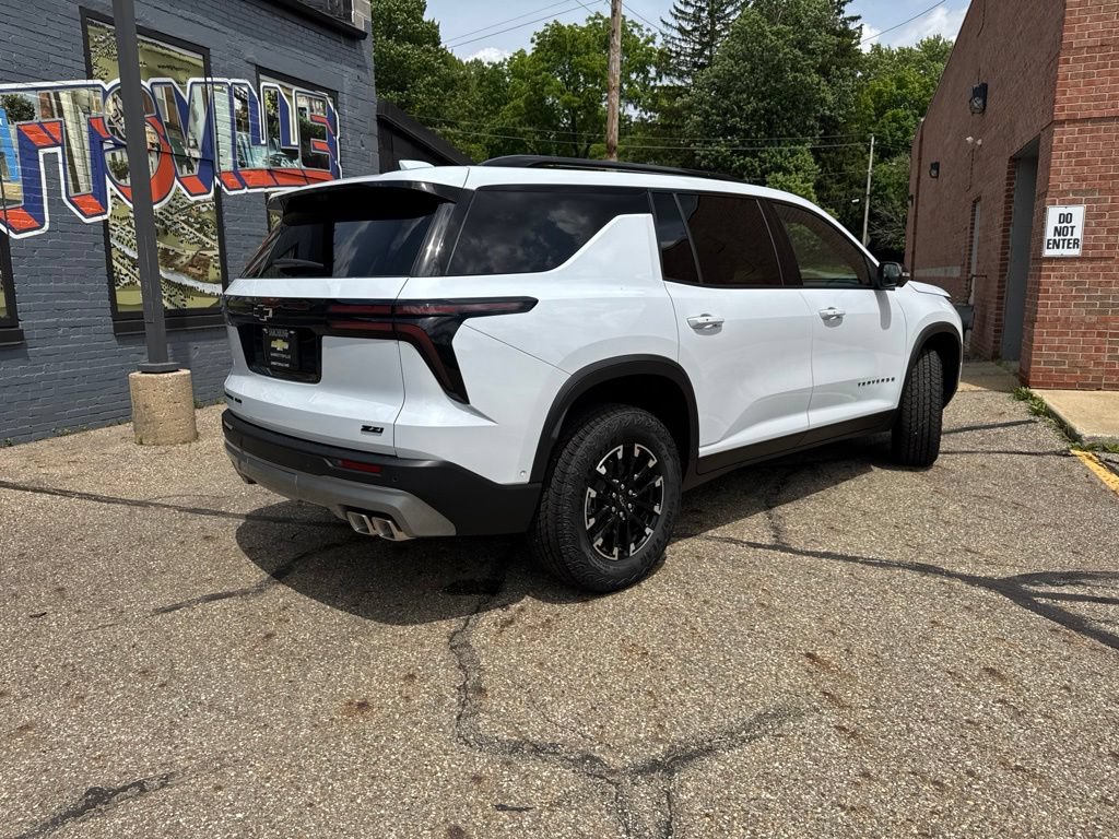 New 2026 Chevrolet Traverse Z71 w/ Enhanced Driving Package AWD/4WD image 4