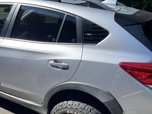 Used 2019 Subaru Crosstrek 2.0i Premium AWD/4WD image 18