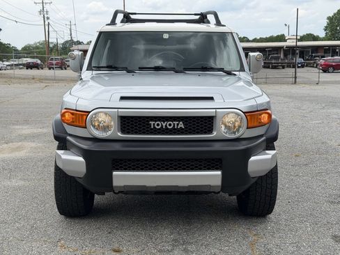 Used 2007 Toyota FJ Cruiser 4WD image 3