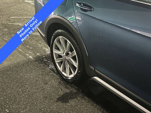 Used 2017 Volkswagen Golf Alltrack SE image 11