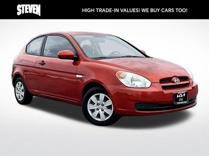 Used 2010 Hyundai Accent GS w/ Premium Pkg 3