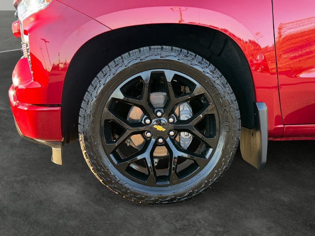 Used 2024 Chevrolet Silverado 1500 RST w/ RST All Star Premium Package AWD/4WD image 5
