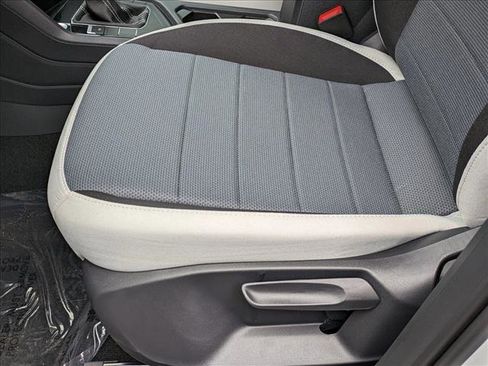 New 2025 Volkswagen Taos S image 4