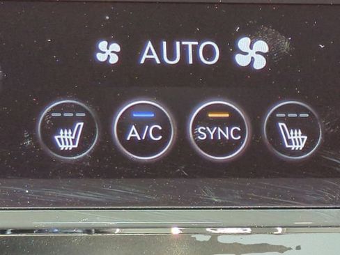 Certified 2026 Genesis G70 2.5T RWD image 22