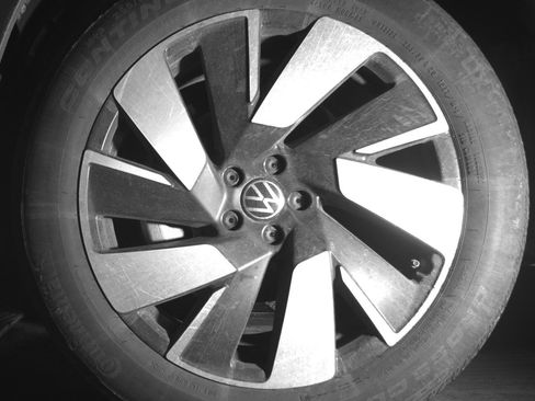 Used 2025 Volkswagen Atlas Cross Sport SE image 12