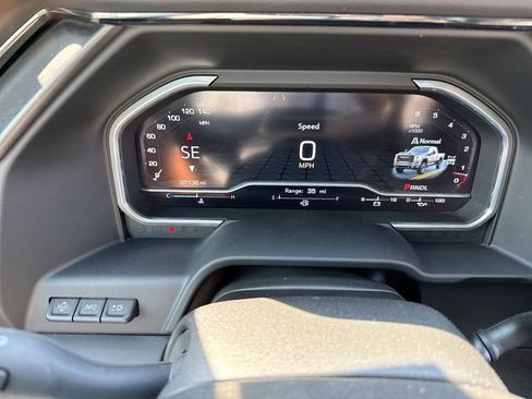 Used 2024 GMC Sierra 2500 AT4 w/ Technology Package AWD/4WD image 15