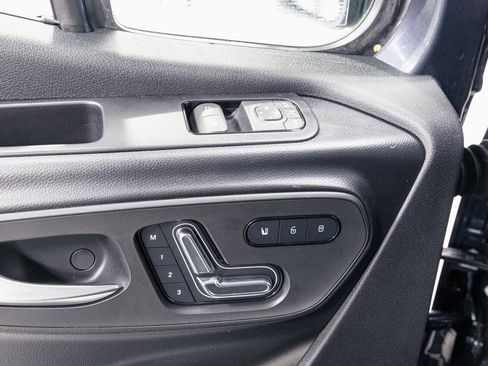 Used 2025 Mercedes-Benz Sprinter 2500 image 6