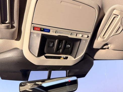 Used 2022 Subaru Forester Limited image 25