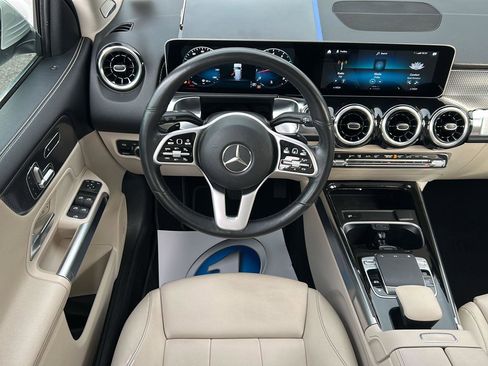 Used 2020 Mercedes-Benz GLB 250 GLB 250 image 24