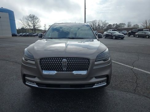 Used 2020 Lincoln Aviator Reserve w/ Elements Package Plus image 8