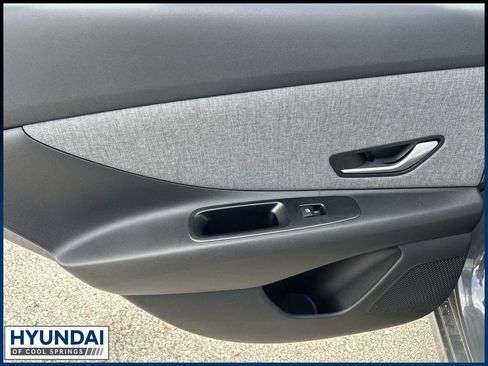 New 2026 Hyundai Elantra Limited FWD image 21
