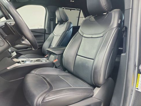 Used 2020 Ford Explorer ST w/ ST Street Pack AWD/4WD image 10