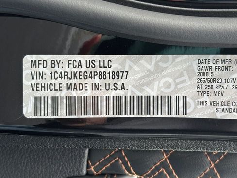 Used 2023 Jeep Grand Cherokee L Summit AWD/4WD image 36