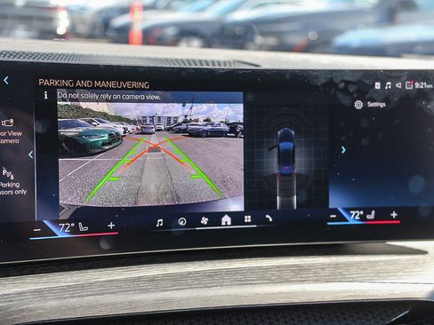 Used 2025 BMW i4 eDrive40 w/ Driving Assistance Package RWD image 32