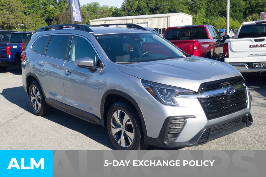 Used 2025 Subaru Ascent Premium AWD/4WD image 3