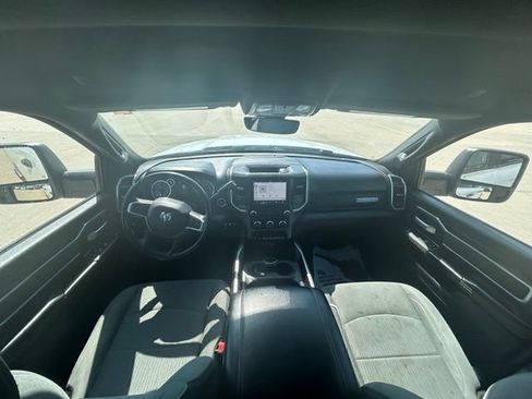Used 2024 RAM 2500 Big Horn AWD/4WD image 32