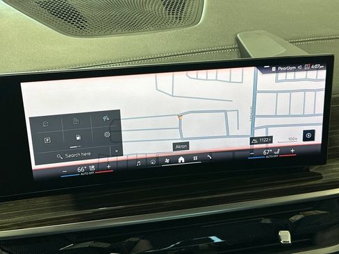 Used 2024 BMW X7 xDrive40i AWD/4WD image 6