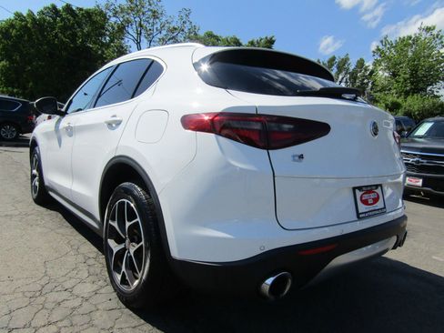 Used 2019 Alfa Romeo Stelvio Ti AWD/4WD image 5