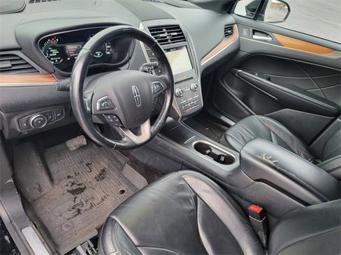 Used 2018 Lincoln MKC Reserve w/ Lincoln MKC Climate Package image 19