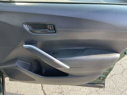 Used 2023 Toyota Corolla Cross LE w/ Moonroof Package FWD image 46
