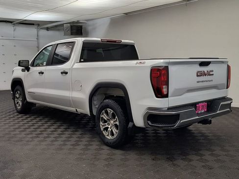 Used 2024 GMC Sierra 1500 Pro w/ Pro Value Package image 3