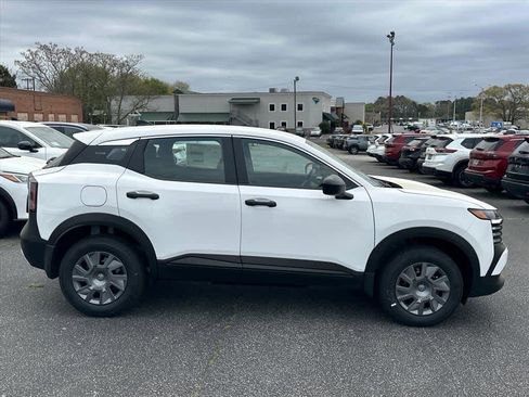 New 2026 Nissan Kicks S FWD image 2