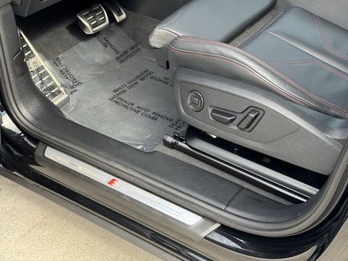 Used 2025 Audi Q3 2.0T Premium Plus w/ Premium Plus Package image 23