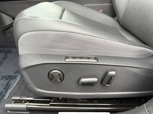Used 2023 Volkswagen ID.4 Pro S RWD image 10