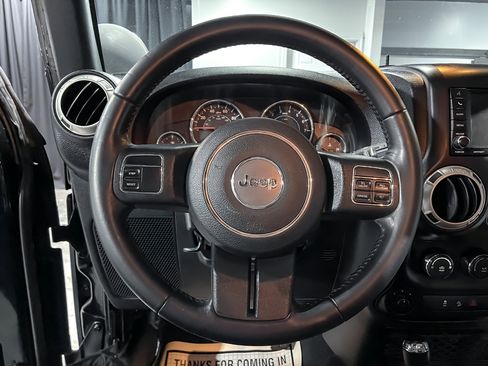 Used 2018 Jeep Wrangler Unlimited Sahara image 20