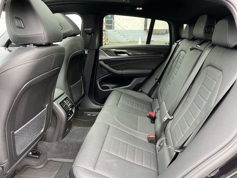 Certified 2023 BMW X4 M40i w/ Premium Package image 23