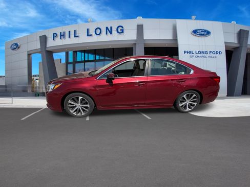 Used 2017 Subaru Legacy 2.5i Limited AWD/4WD image 2