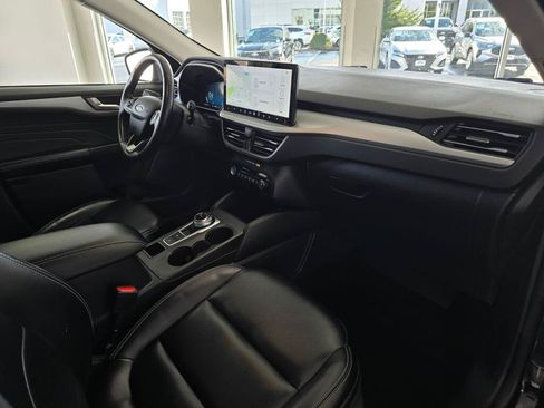 Used 2024 Ford Escape Platinum AWD/4WD image 44