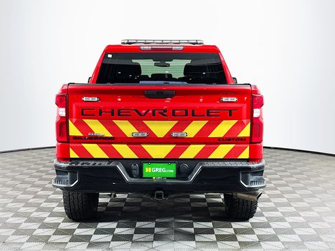 Used 2021 Chevrolet Silverado 1500 Custom Trail Boss w/ LPO, Dark Essentials Package AWD/4WD image 7