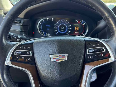 Used 2020 Cadillac Escalade ESV Luxury image 21