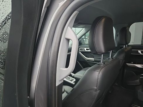 Used 2023 Ford Explorer XLT w/ Equipment Group 202A image 87