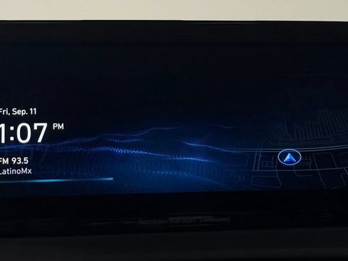 Certified 2023 Hyundai Santa Fe SEL w/ Premium Package AWD/4WD image 18
