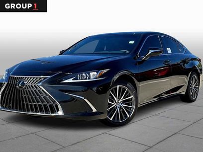 New 2025 Lexus ES 350 w/ Premium Package