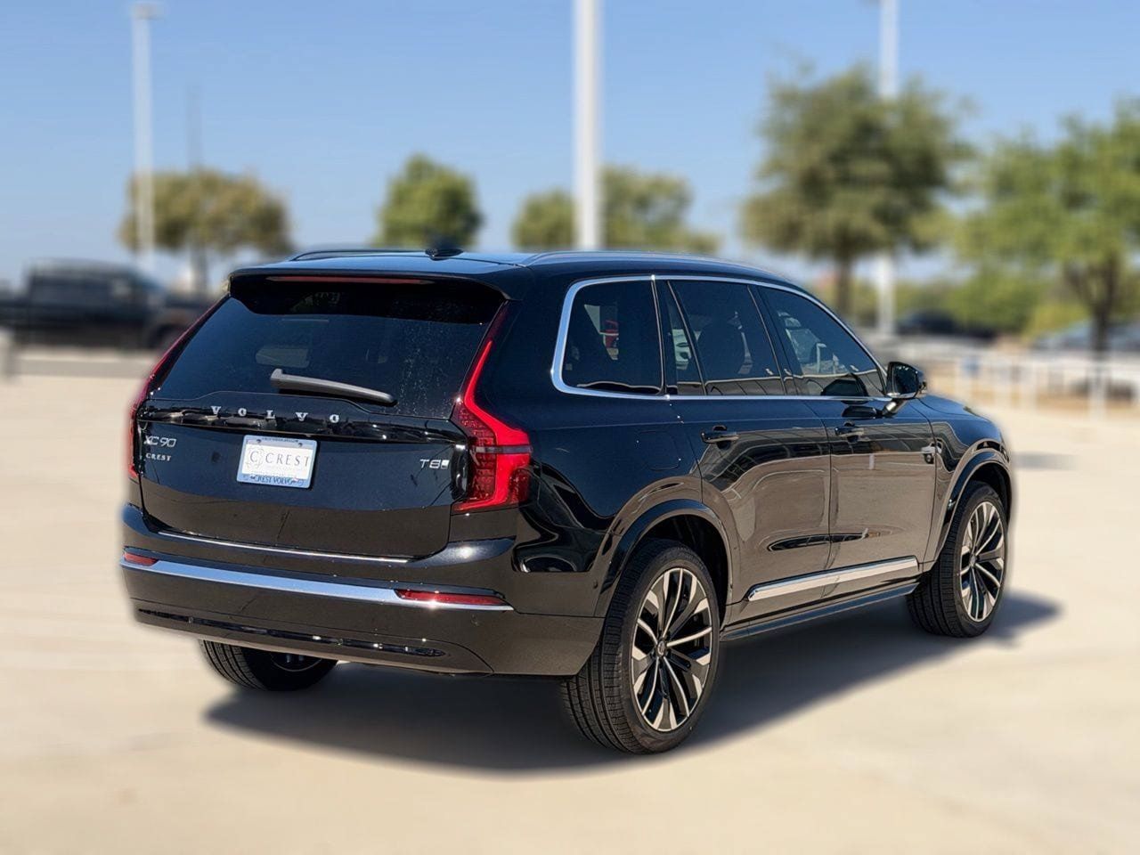 New 2026 Volvo XC90 T8 Plus w/ Protection Package Premier AWD/4WD image 5