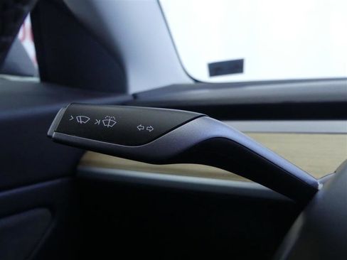 Used 2018 Tesla Model 3 Mid Range image 20